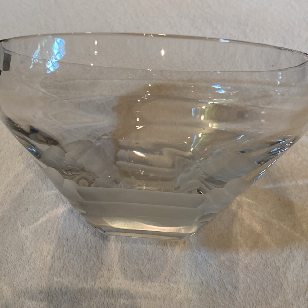 Mikasa etched frosted crystal bowl NWT 8.25” wide x 4” tall
